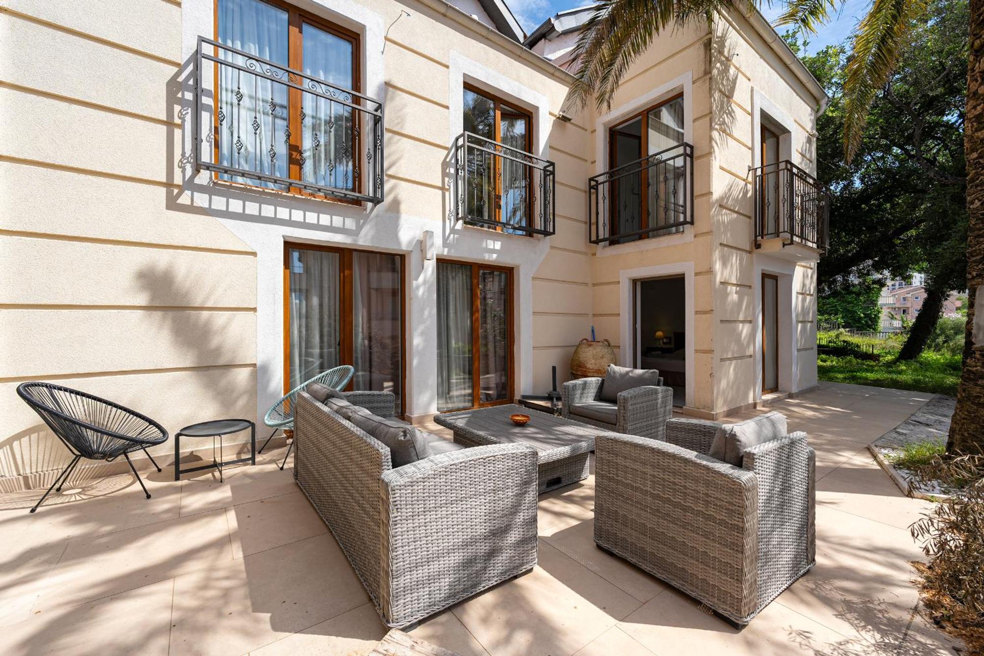 Perla Apartment *
